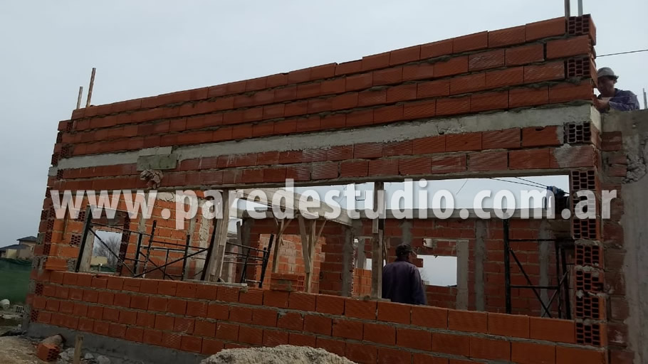 Casa Barrio Cerrado El Cantón, Escobar